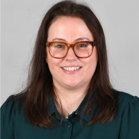 Julia Niedertubbesing-Lopez