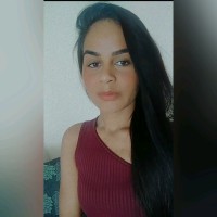 Stefany Santos