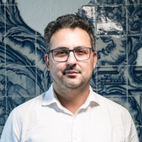 Carlos Bernardes