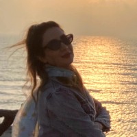 Zahra Roshan