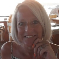 Sandra Riley