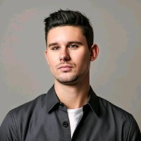 Garrett Sims