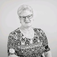 Helen de Garis