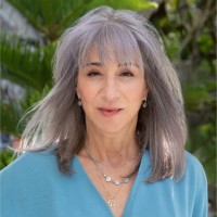 Vikki Stone