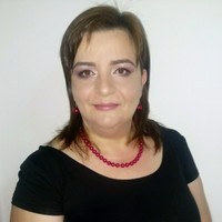 Camelia Bouzerdan