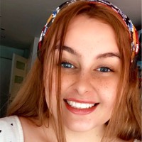 Luci Hollinshead