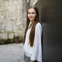 Melanie Julia Schnider