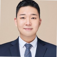 Seongsoo Lee