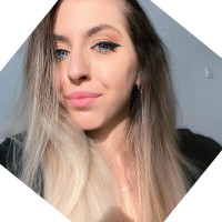 Andreea-Valentina G.