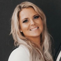 Alicia Kuvakos