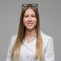 Jennifer Schöne