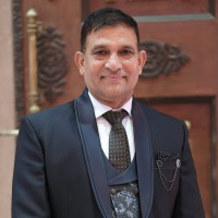 Dr. Shyamsundar Chandak