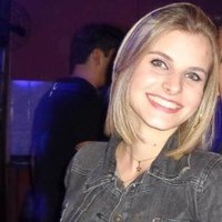 Aline Pessuto Neves