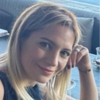 Menekşe Çelebi̇