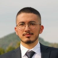 Bekir Enes Han Karslı