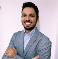 Eduardo Santiago