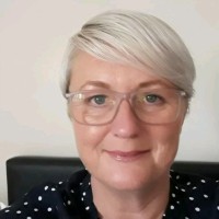 Roz Pedersen