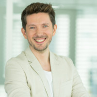 Stefan Bauer