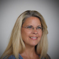 Lukes, Julie