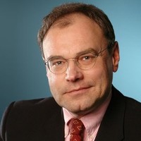 Dr. Michael Prill