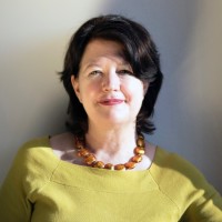 Lisa Barnard