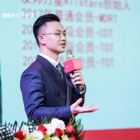 戴巍卿