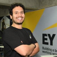 Alex Fernandes