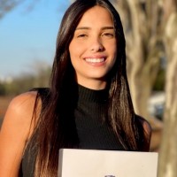 Julia Alves
