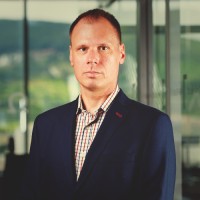 Lubos Bobak