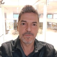 Hans Van Den Akker