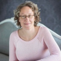 Dara Thompson, Apa