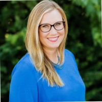 Amy Baushke, Phr