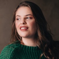 Amanda Consoni Oliveira