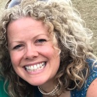 Donna Ireland