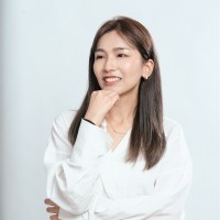 Po Yi (Belle) Lee