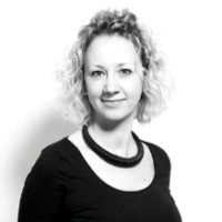 Eszter Barbara Szabo