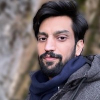 Ali Riaz