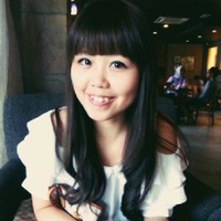 Karyna Thong