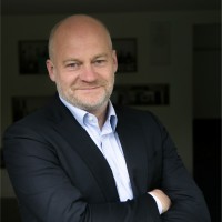Dr. Sven Herzig