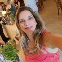 Carolyne Caires
