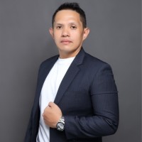Robert Santos