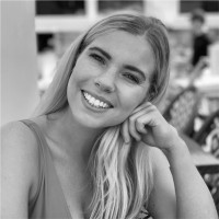 Alexandra Colmer