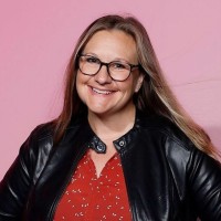 Julie Kelly