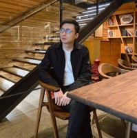Junwen Zhu