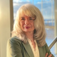 Iris K.