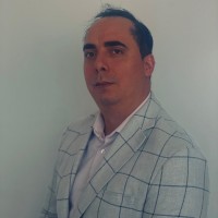 Juan Pablo Escobar Besa