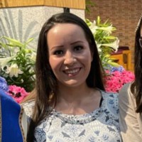 Laura Le, Mba