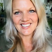 Annemieke Van Zwol