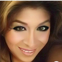 Veronica Lares