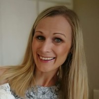 Edna Retief